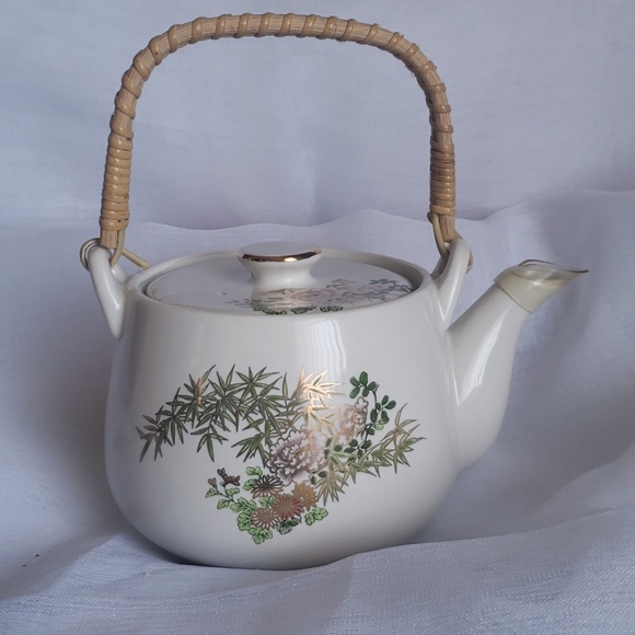 Asahi Japan Birds & Flowers Vintage Teapot - Picture 3 of 7
